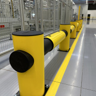 Flexible anti-impact barriers