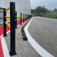 Flexible anti-impact barriers