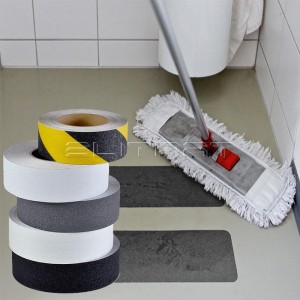 EASY CLEAN / �AHKO UDR�IAVATE�N�