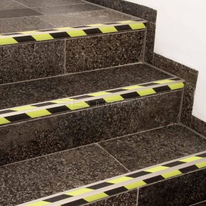 Hlin�kov� schodov� profily