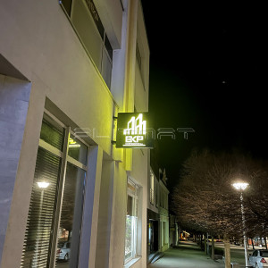 Sveteln� box + v�str�ka