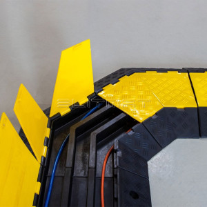 K�blov� most s krytom - Crash Stop